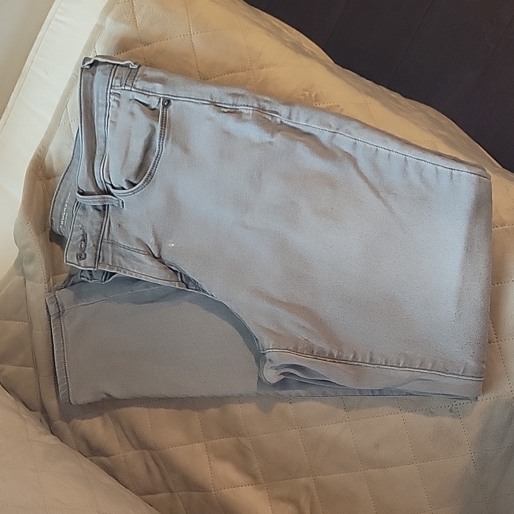 Old Navy Rockstar size 10 skinny jeans